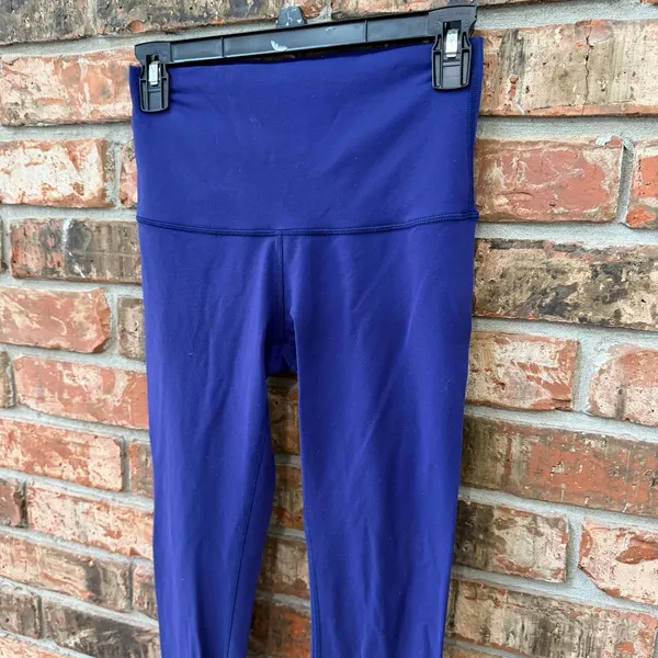 Lululemon Size 6 Purple Leggings Athletic Athleisure Soft Stretch Pull On - Image 3