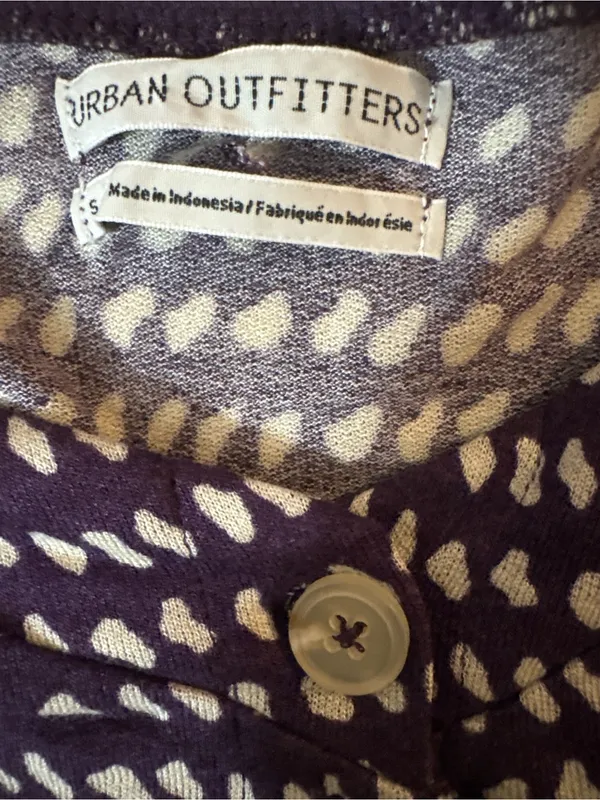 Urban Outfitters Purple Cropped Button-Front Top with Cream Dash Print - Image 2