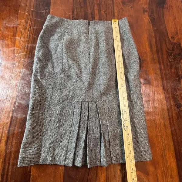 Michael Michael Kors‎ Grey Wool Tweed Pencil Skirt Pleated Back Size 6 Knee - Image 5