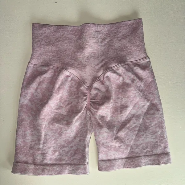 Astoria women’s pink camo seamless bike shorts high waisted lifting gym small - Image 3