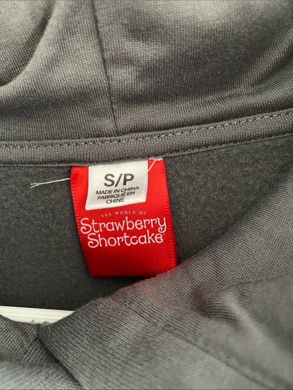Strawberry Shortcake Berry Cute Graphic Gray Sweatshirt SMALL - Image 3