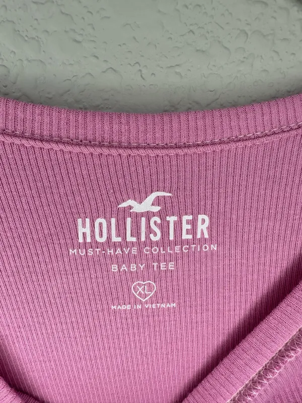Hollister Crop Relaxed Short Sleeve T-Shirt - Image 2
