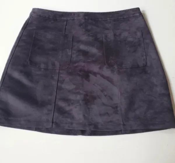 Old Navy Suede Gray Skirt - Image 2