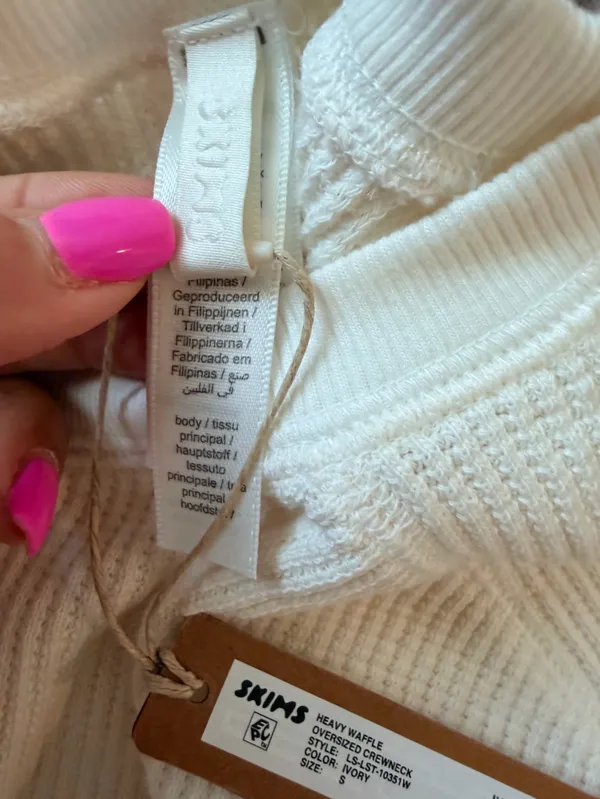 NWT Skims Heavy waffle oversized long sleeve crew neck in ivory size small - Image 11