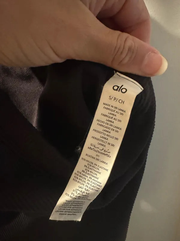 Alo Tank Yoga Top - Image 2