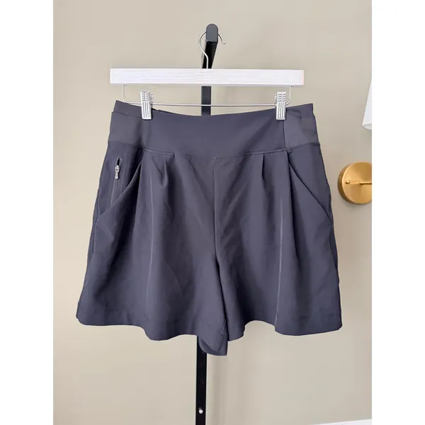 Athleta Fairway Golf Short Black Size 8 - Image 2