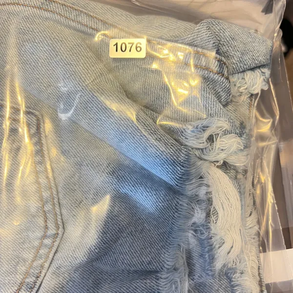 1076 |Altar'd State Distressed High Waisted Boho Denim Shorts Light Wash Women L - Image 10