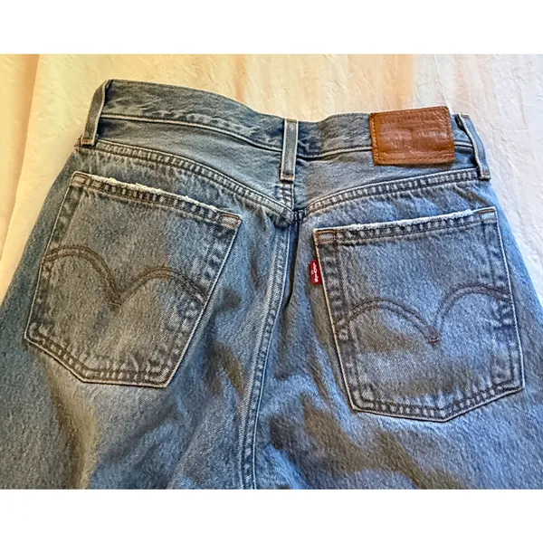 Levis Jeans Wedgie Straight Womens Size 27 Blue High Rise Distressed Button Fly - Image 7