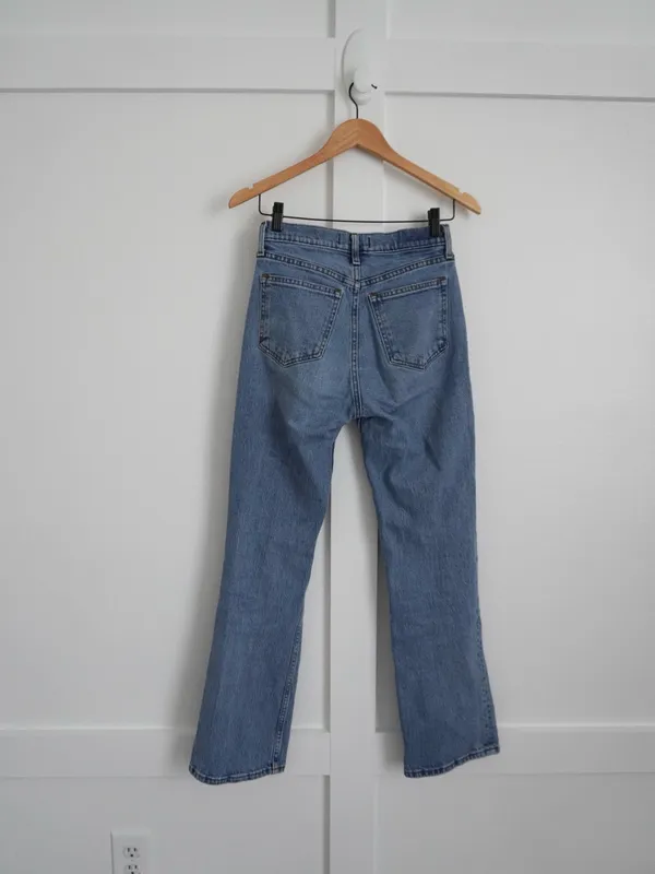 Abercrombie & Fitch Mid Rise Baggy Jean - Image 4