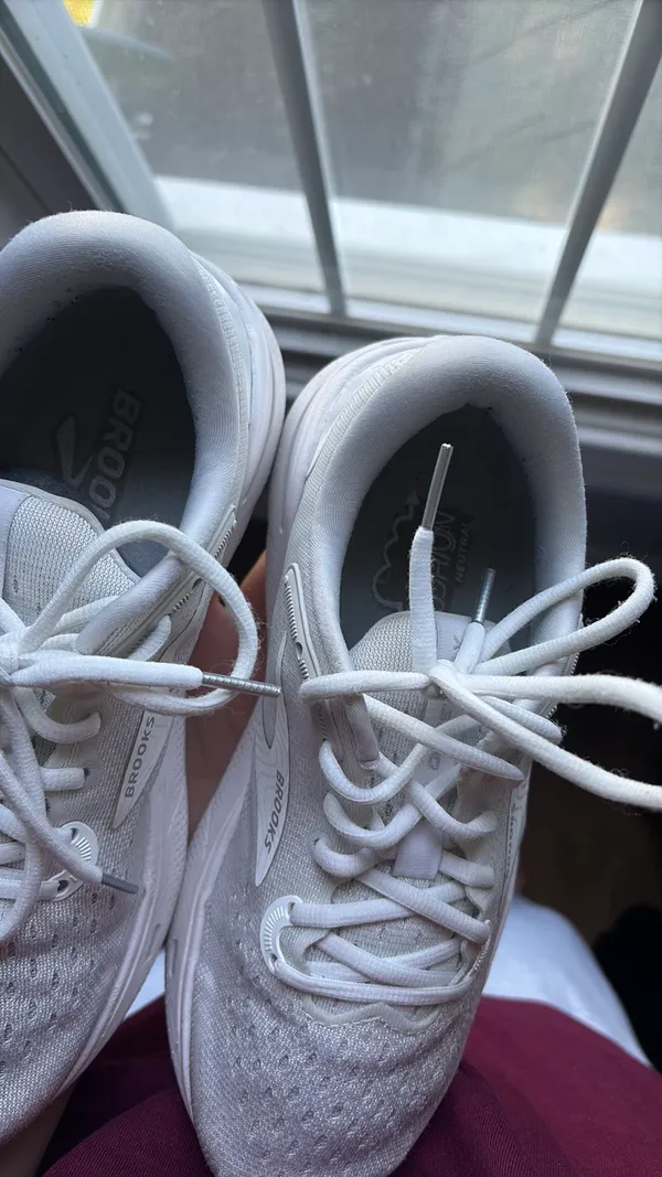 Brooks Ghost Max White - Image 3
