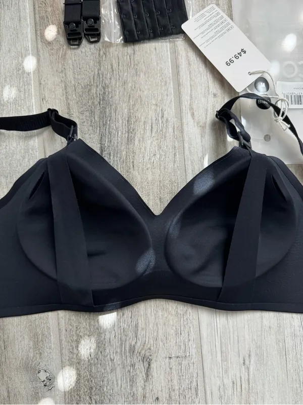 Momcozy Nursing Bra Black Size Medium Brand New - Image 9