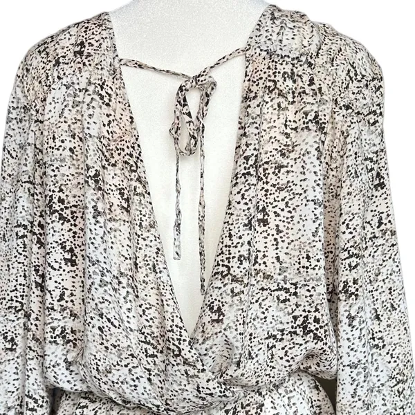 Cloth‎ & Stone X Anthropologie Pebble Print Draped Back Peplum Top Blouse Sz M - Image 5