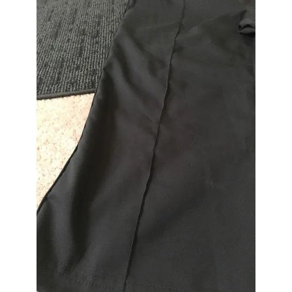 Nike Women's Black Athletic Capri Pants Pockets Size Medium - Image 2