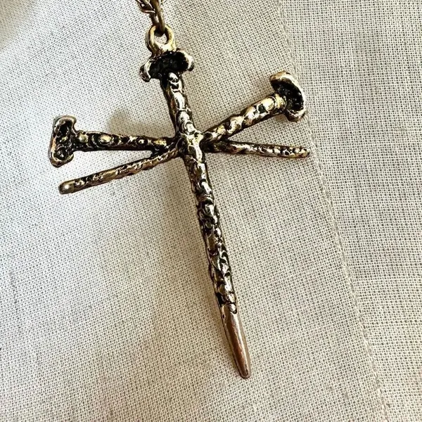 Gold tone Nail Cross pendant Necklace - Image 4