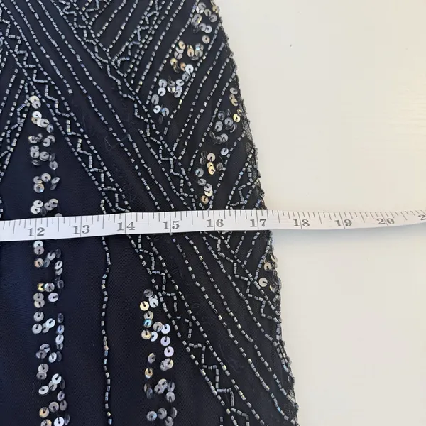 Marina V-Neck Beaded Navy Blue Formal Gown Size 6 Prom Hoco Ball Gala Retail$230 - Image 14