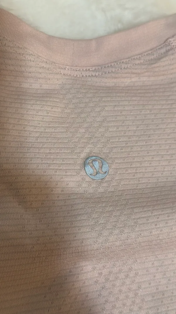 Lululemon Swiftly Tech Short Sleeve Strawberry Milkshake - Image 4