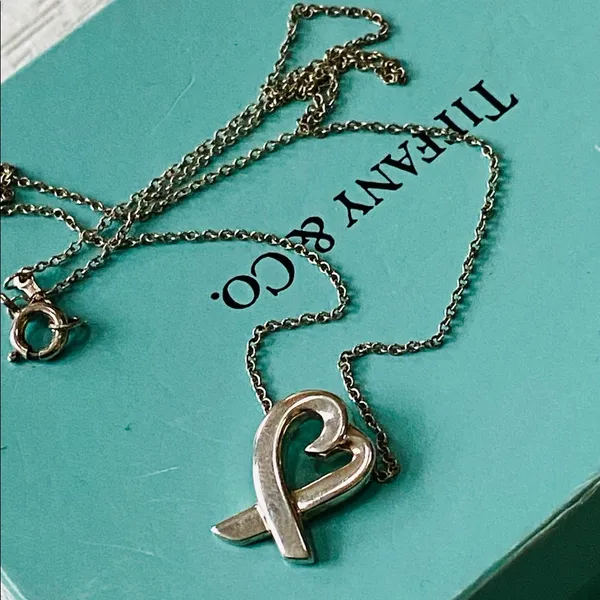 Tiffany LOVING HEART necklace 💖 - Image 5