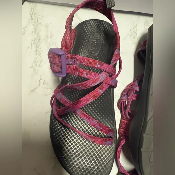 Chaco Women's Sandals‎ with Black and Pink Straps - Image 5