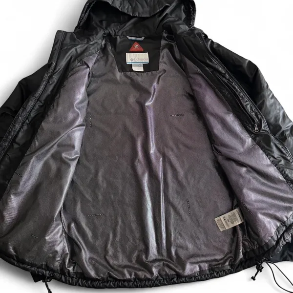 Womens Winter Jacket ✦ Open To All Offers ✦ Bundle Measurements: Used Good Condition. Only Flaw Writing on Back Tag. Womens Columbia Pro Interchange Athletic Winter Jacket Size Small Regular Athletic Fit. Excellent For Casual and Active Wear. Columbia Logo Front Side. Strong Durable Fabric Material. Black/Gray ——— TAGS ——- #Columbia #Athletic #Skiing #Jacket #Winter - Image 5