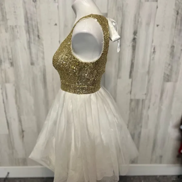 Gold Sequin Open-Back Party Dress B. Smart Size 5/6 Homecoming Holiday Dress - Image 2