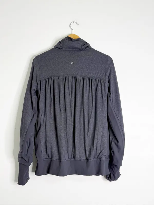 Lululemon Reversible Zip Jacket Gray Ruched Yoga Jacket Size 10 - Image 4