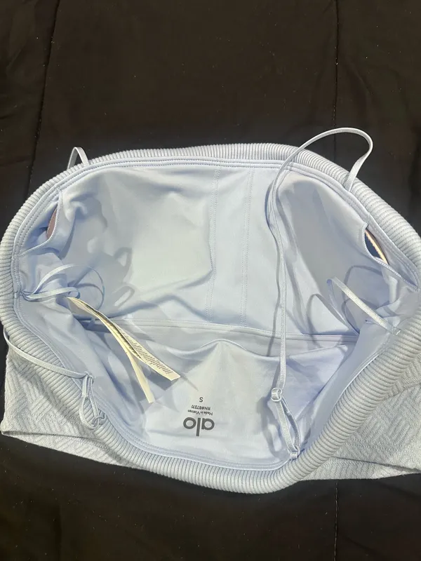 Alo yoga top Blue - Image 6