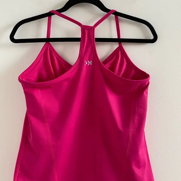 Old Navy Pink Workout Racerback Tank Top With Built-In Bra New W/O Tag Large - Image 4