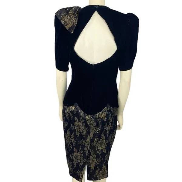 Vintage 1980s Scott McClintock Black Velvet Gold Brocade Dress Open Back S/M - Image 4