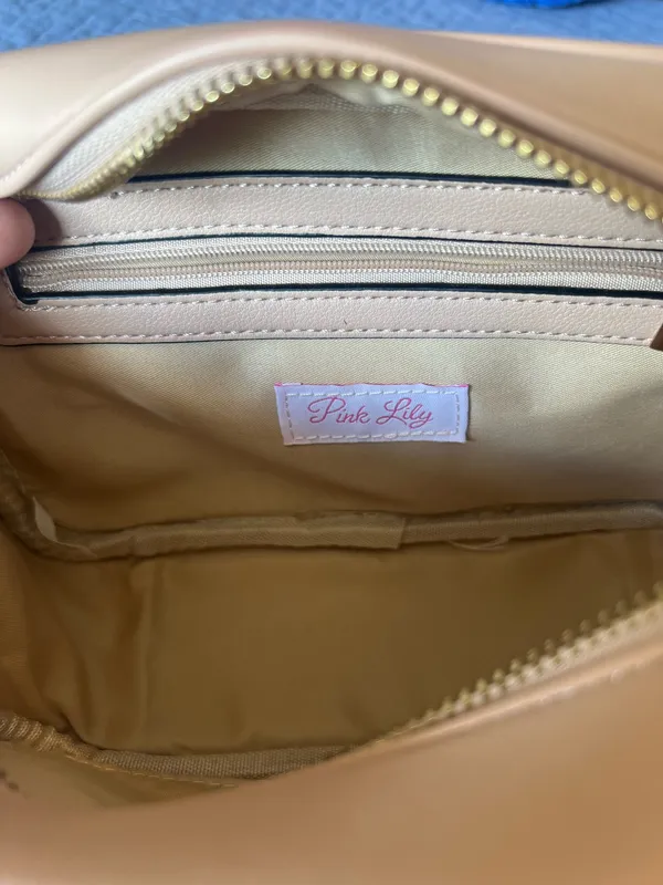 Pink Lily crossbody purse - Image 2