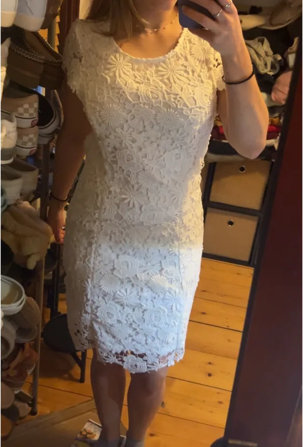 White Lulus Lace Dress - Image 3