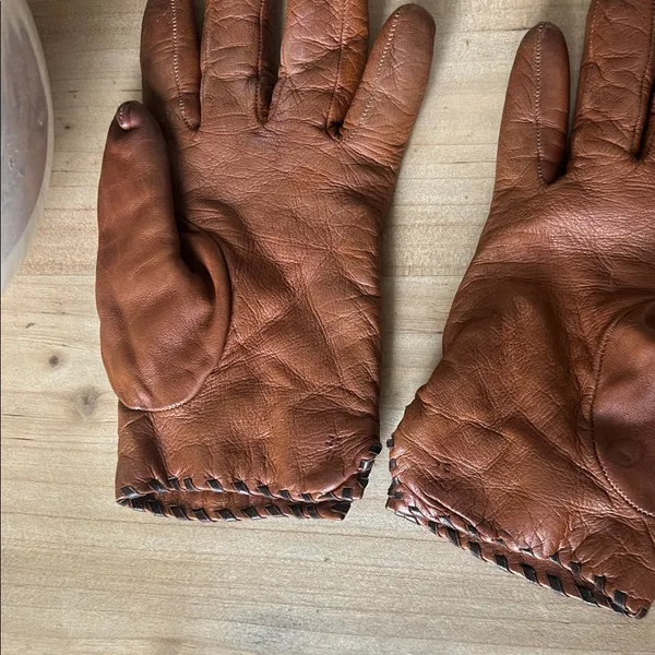 FRYE Vintage Chestnut Brown Leather Gloves Stitched Trimmed Hem - Image 8