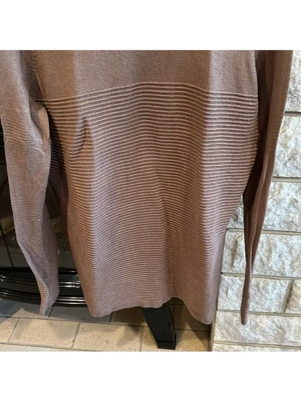 Metric Ribbed Knit Taupe Mock Neck Sweater Medium - Image 3