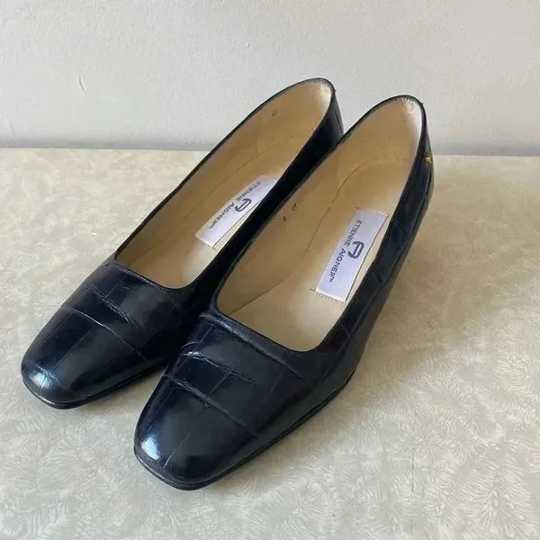 Etienne Aigner Astoria Square Toe Black Heels‎ size 6 - Image 2