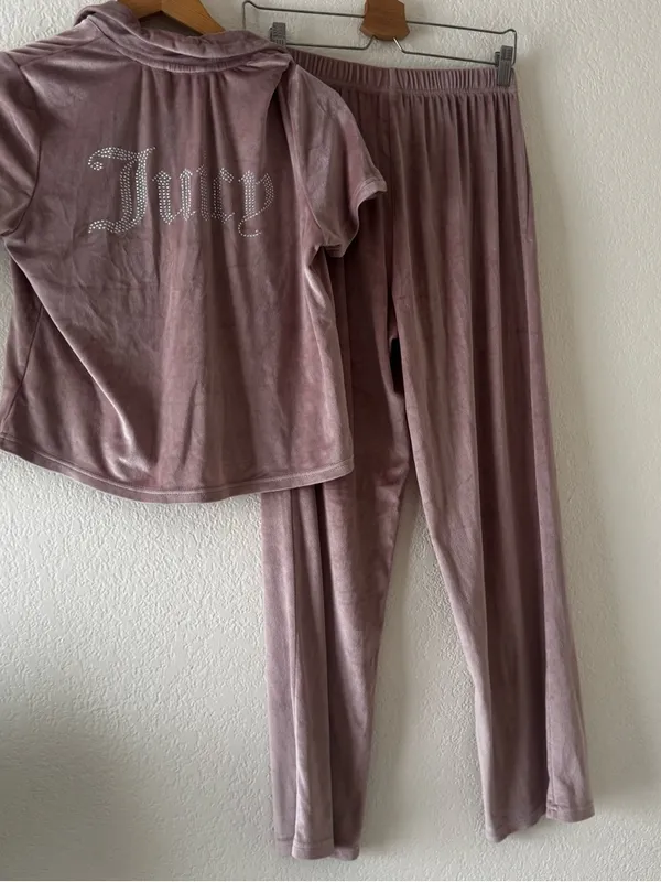 Juicy Couture Two Piece Velour Pajama Set - Image 4