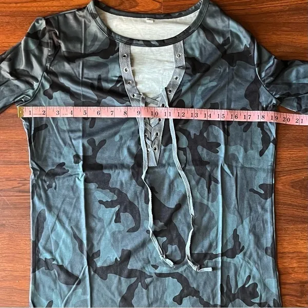 Camo Deep V Low Cut Top Size M Gray Size M - Image 3