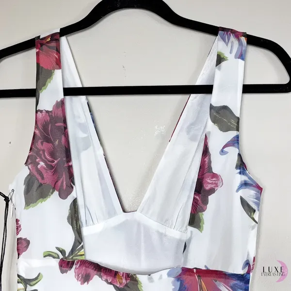 Descanso Maxi Dress in Lilac Floral - Image 8