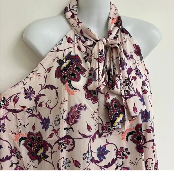 Torrid pale pink silky floral bow tie top 0x size large - Image 2