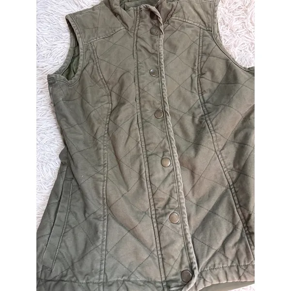 Magellan Outdoors Quilted Vest Olive Green Snap Front Collar‎ Pockets Size L - Image 2