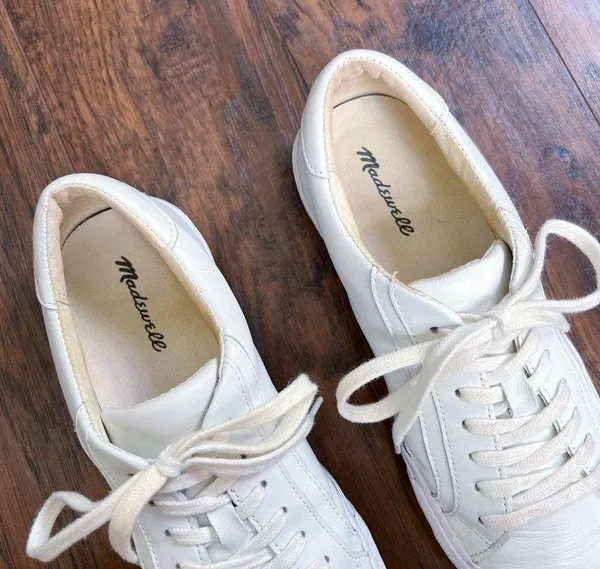 Madewell • Sidewalk Low-Top Sneakers in Leather white cream lace up - Image 5