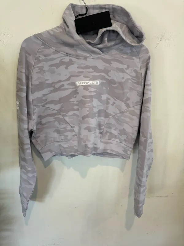 Alphalete Light Gray Camouflage Cropped Hoodie - Image 2