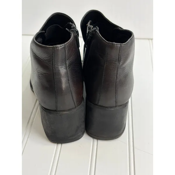 Vintage Baťa Marie Claire Black Leather Bit Ankle Booties Women's 39‎ - Image 11