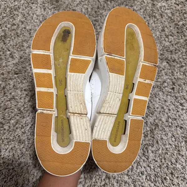 On Running The Roger Clubhouse White Sand Gold Womens Sneakers 48.99138 Size 9.5 - Image 7