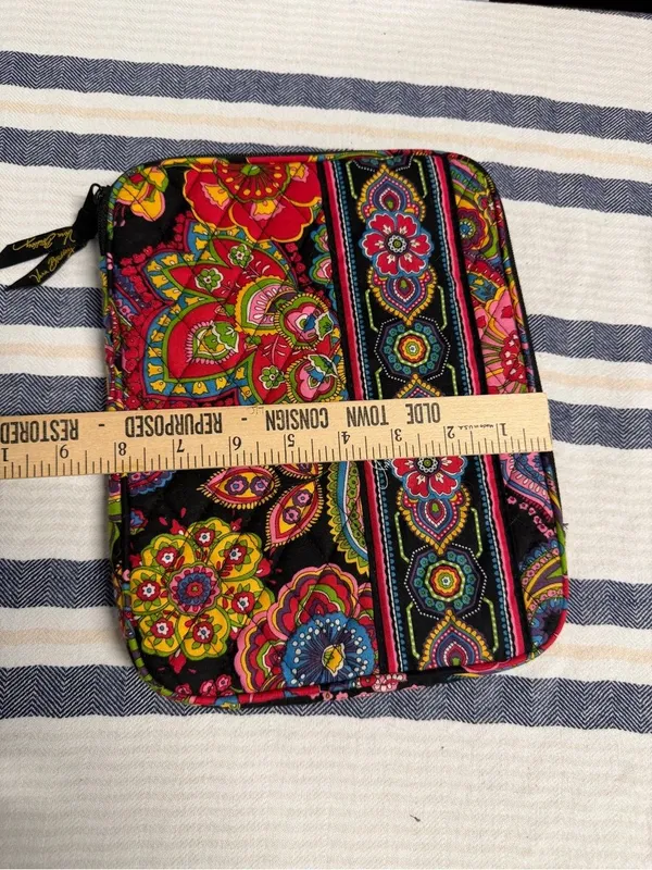Vera Bradley Retired Symphony in Hue Tablet Sleeve Case Paisley Floral Zip - Image 6