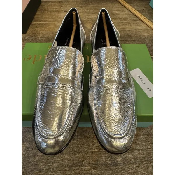 Kate Spade New York METALLIC SILVER Women's Genevieve Loafers‎ Size 6.5 Crinkle - Image 8