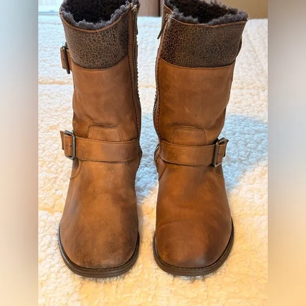 UGG Brown Oregon Stout Mid Shaft Buckle Zipper Boot - Image 5