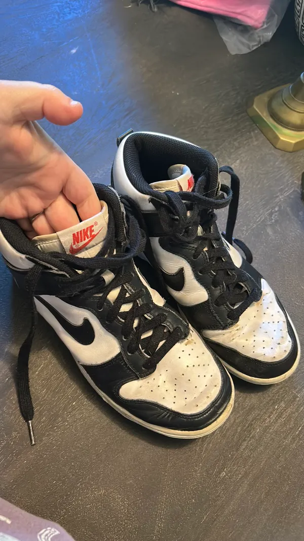 Nike Panda High-Top Dunk women’s sneakers - Image 3