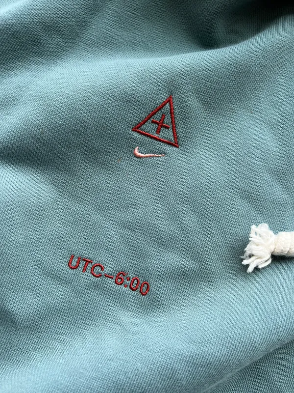 Nike hoodie - Image 3