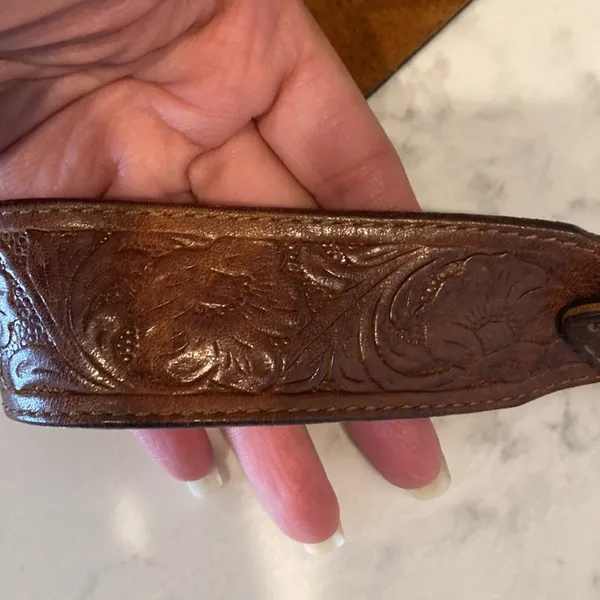 Justin Boots vintage brown leather embossed silver buckle 90s western bohemian Gypsy - Image 3