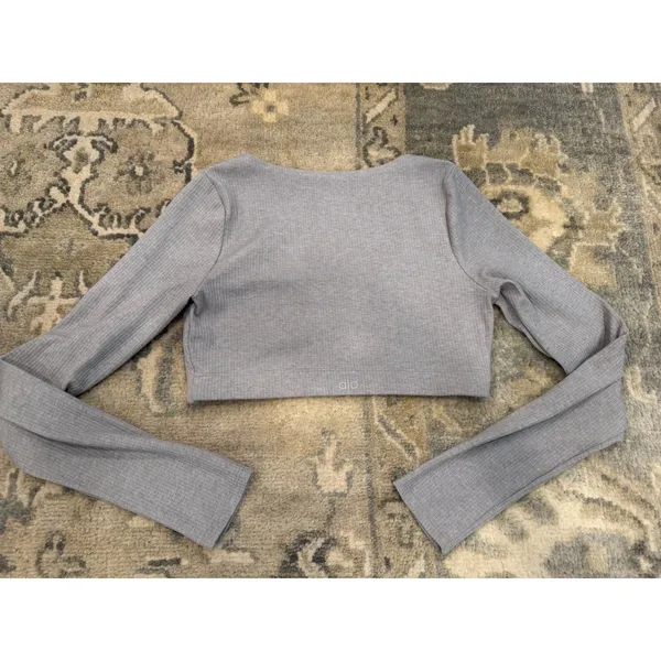 Alo Ribbed Long Sleeve Crop Top Grey Sz S NEW - Image 10