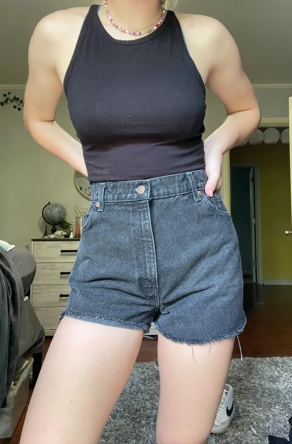 Levi's 550 Vintage Cutoff Shorts - Image 2